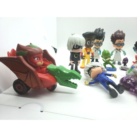 Pj Mask Action Figures 16pc Cartoon Characters Mixed Lot Toys - Picture 2 of 12